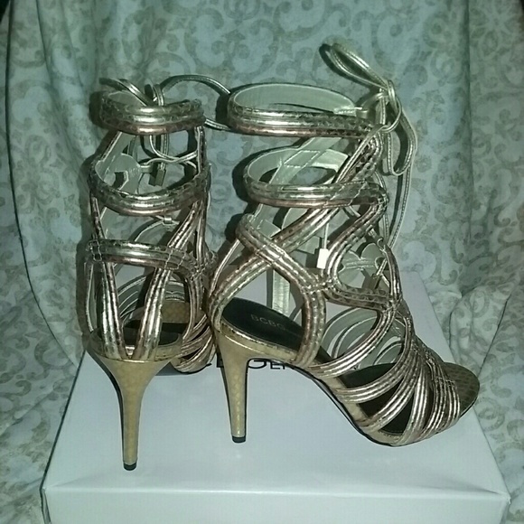 BCBG Metallic Heels Size 8 - Picture 3 of 5